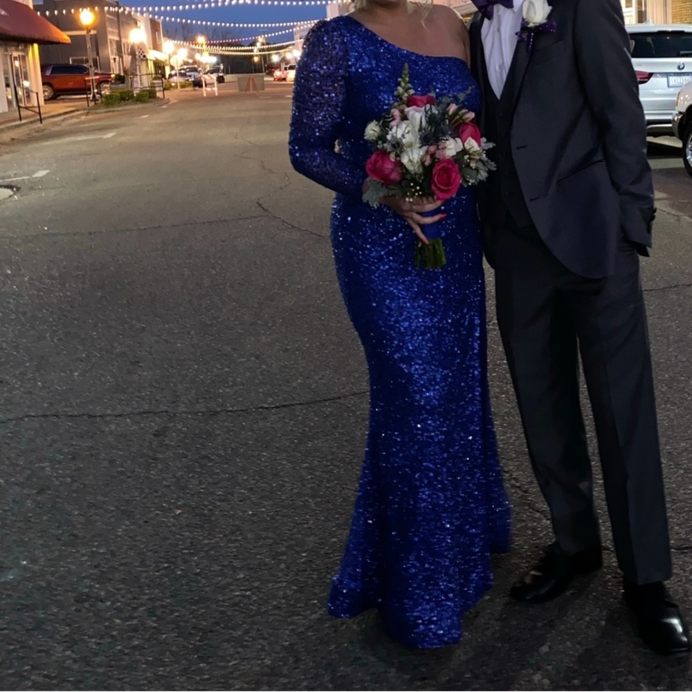 ashley lauren prom dress